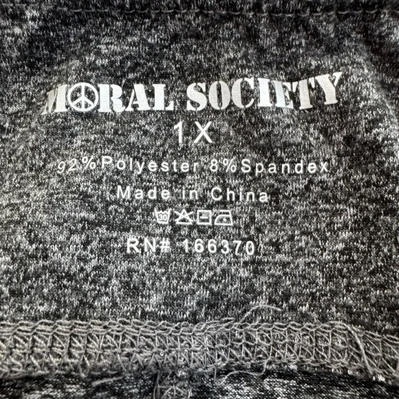 Women’s Gray Athletic Capris - Picture 4 of 6